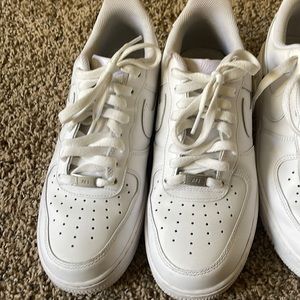 Good condition nike Air Force 1 sold in pairs shoes 3/4